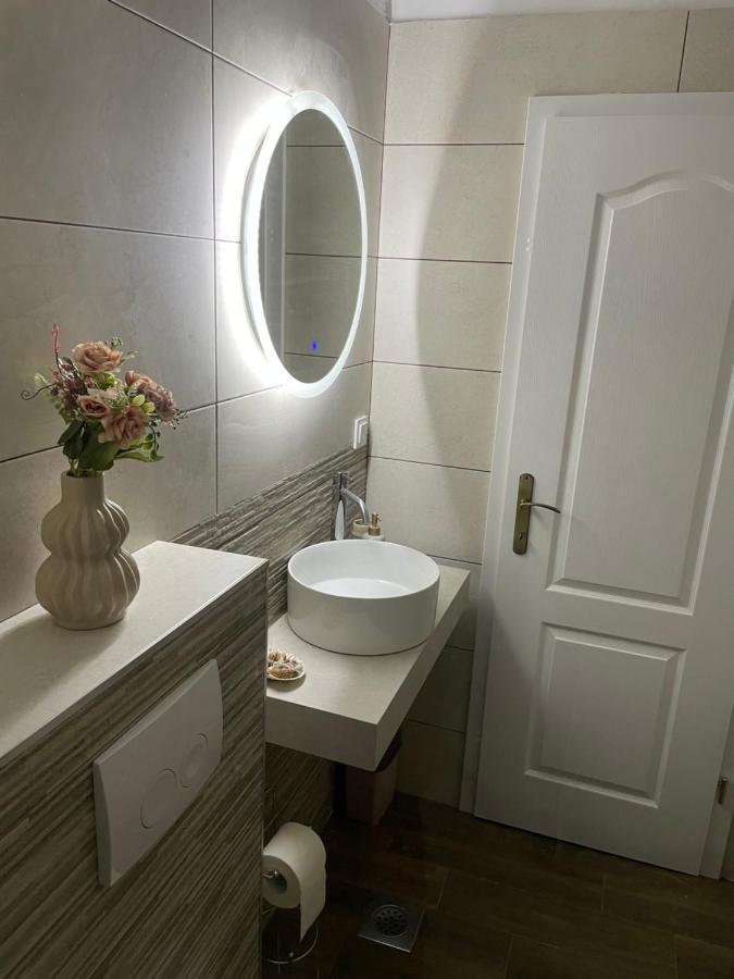 Peaceful House In Apartament