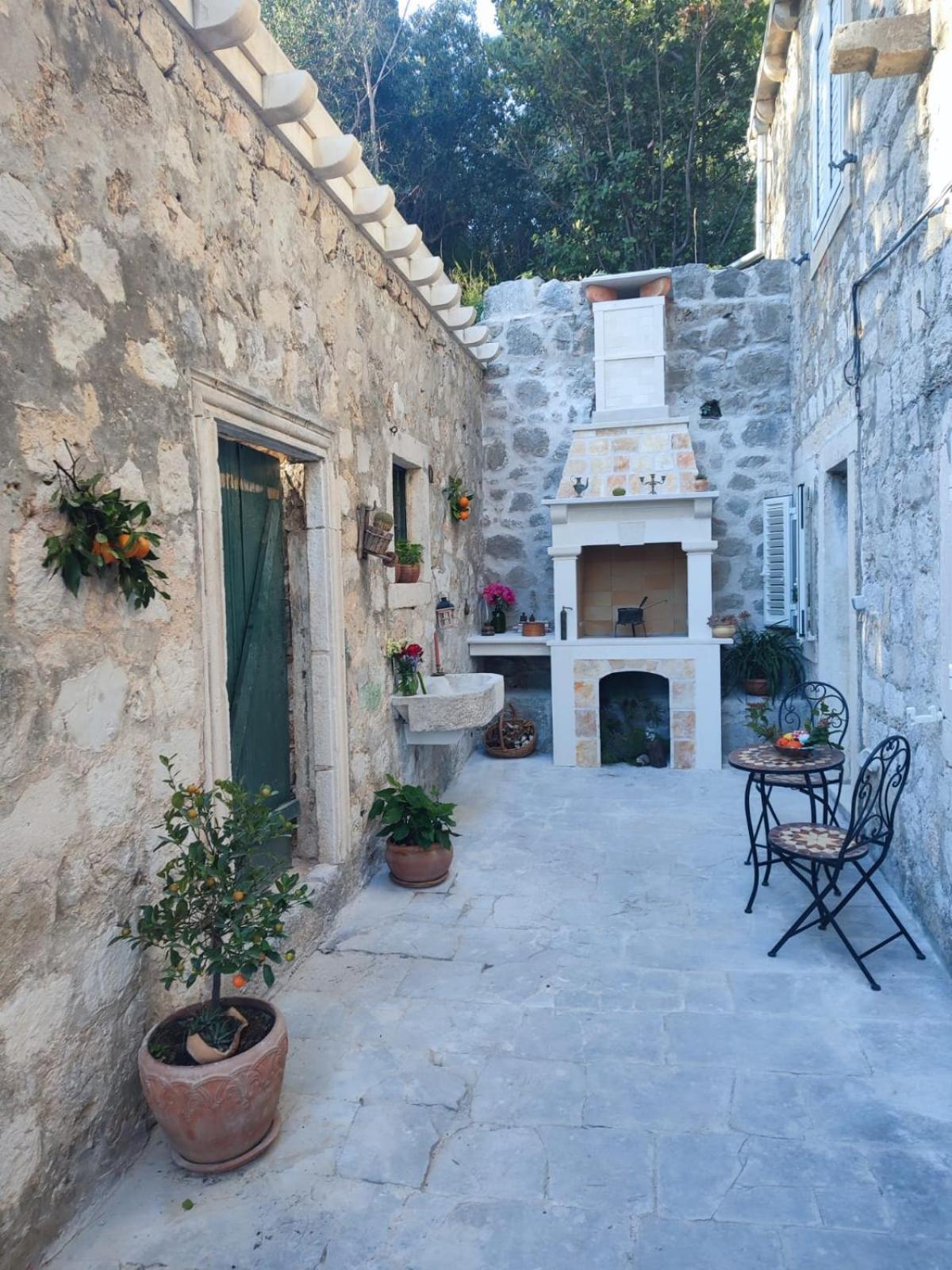 Apartament Peaceful House In *